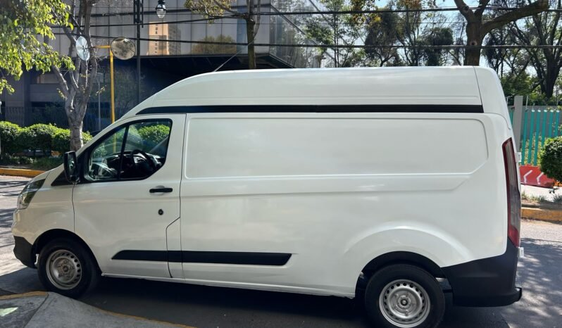 Transit 2020 Custom Diesel lleno