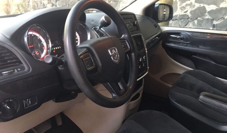 Grand Caravan 2019 lleno