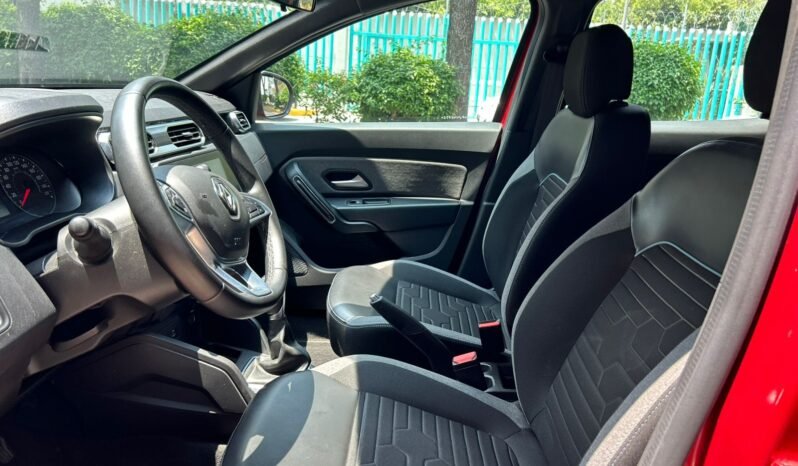 Renault Duster Iconic 2023 lleno